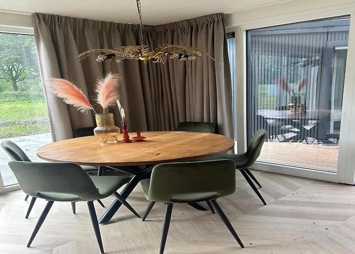 In With Veranda Holiday home