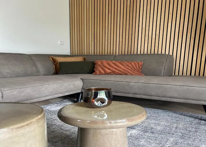 In With Veranda Holiday home