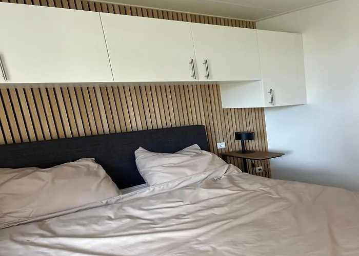 In With Veranda Ulicoten